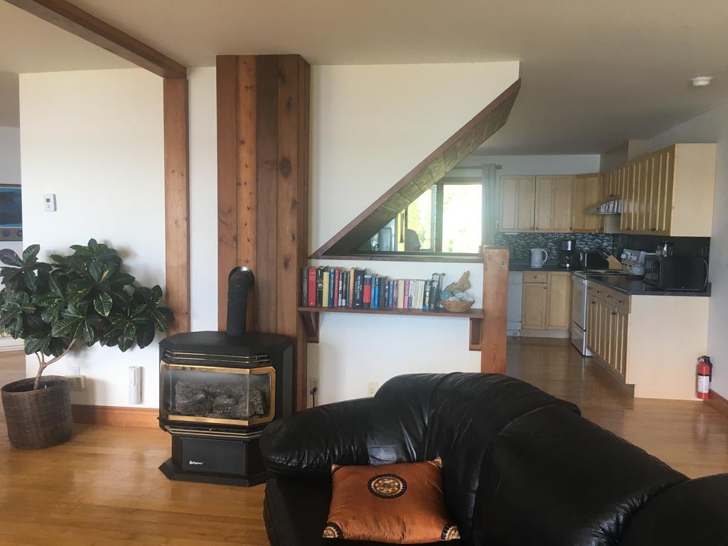 Tofino Stormbay Guest House Esterno foto
