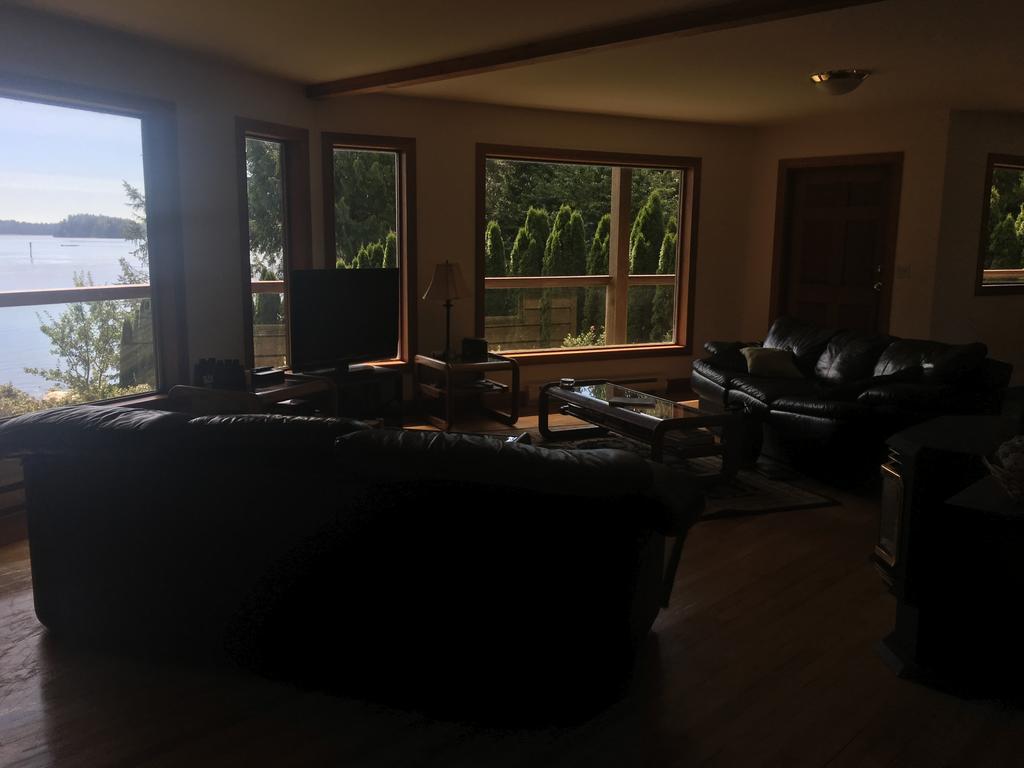 Tofino Stormbay Guest House Esterno foto